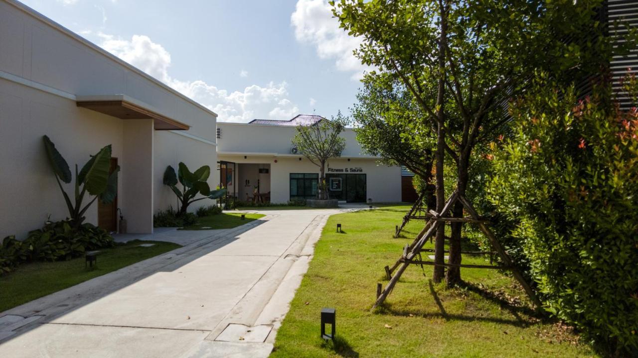 Toledo Pool Villa Nakhon Si Thammarat Extérieur photo